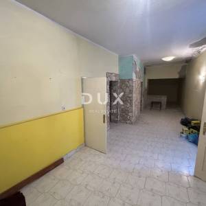 ŠIBENIK, PIROVAC – Stan za adaptaciju 40 m od mora