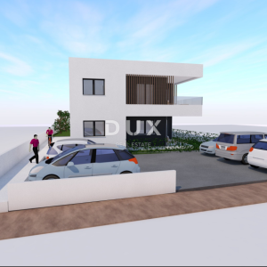 ŠIBENIK, VODICE – Novogradnja, prizemni stan s terasom