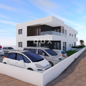 ŠIBENIK, VODICE – Stan na prvom katu s balkonom