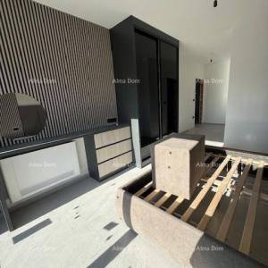 Šišan. Novoizgrađena kuća sa bazenom