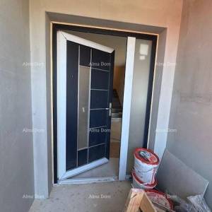 Šišan. Novoizgrađena kuća sa bazenom