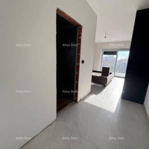 Šišan. Novoizgrađena kuća sa bazenom