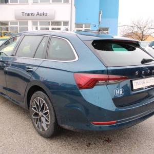 Škoda Octavia Combi 2.0 TDi *PANORAMA, LED, NAVIGACIJA, KAMERA*