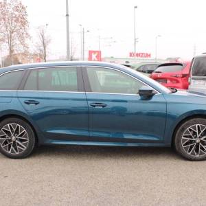 Škoda Octavia Combi 2.0 TDi *PANORAMA, LED, NAVIGACIJA, KAMERA*