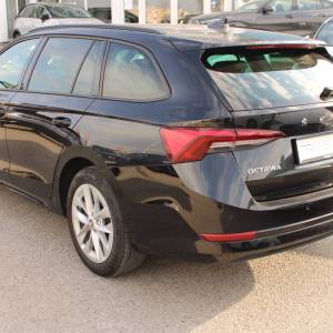 Škoda Octavia Combi 2.0 TDi DSG *LED, NAVIGACIJA*