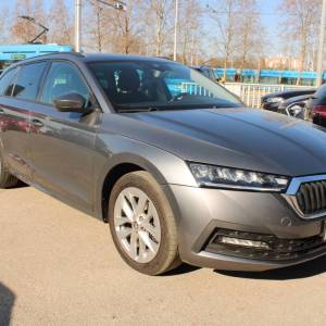 Škoda Octavia Combi 2.0 TDi DSG 150ks *LED, NAVIGACIJA*