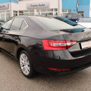 Škoda Superb 2.0 TDi DSG Business *LED, NAVIGACIJA, KAMERA*