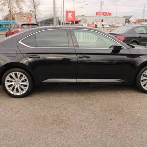 Škoda Superb 2.0 TDi DSG Business *LED, NAVIGACIJA, KAMERA*