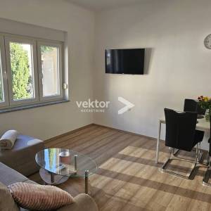 Škurinje, uređen stan podijeljen na dvije jedinice