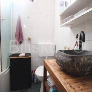 Split, Bol, prodaja trosoban stan 68,60 m2, 1. kat