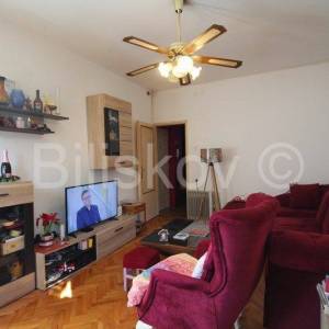 Split, Bol, prodaja trosoban stan 68,60 m2, 1. kat