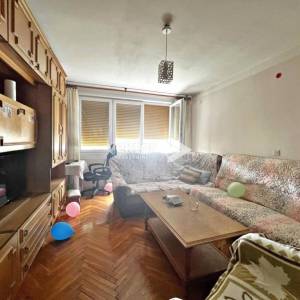 Srdoči, 3-soban s lođom