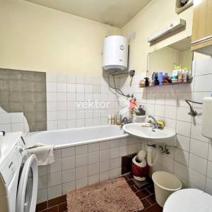 Srdoči, 3-soban s lođom