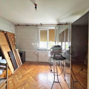 Srdoči, 3-soban s lođom