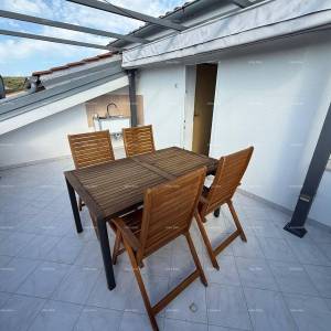 STAN – DUGA UVALA, 40 m² + TERASE!