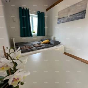 STAN – DUGA UVALA, 40 m² + TERASE!