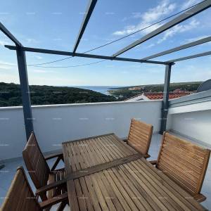 STAN – DUGA UVALA, 40 m² + TERASE!