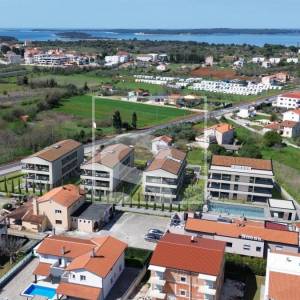 Stan s okućnicom - novogradnja - TOP lokacija