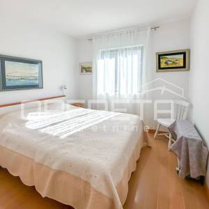 Stan s tri terase, 30 m od mora na Jadriji
