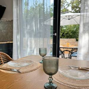 Stan u Banjolama: udobnost na samo 200 metara od mora