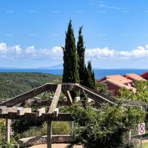 Stan u Dugoj Uvali sa pogledom na more!