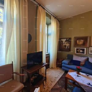 Stan u prizemlju s dvorištem i garažom – centar Pule