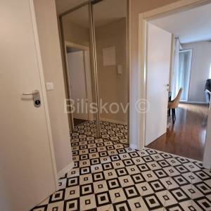 Strožanac, 1. iznajmljivanje, novonamješteno ,parking