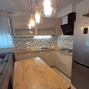 Strožanac, 1. iznajmljivanje, novonamješteno ,parking