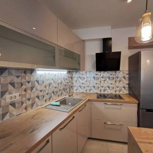 Strožanac, 1. iznajmljivanje, novonamješteno ,parking