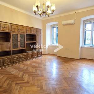 Sušak, prostran 4-soban stan s velikom terasom