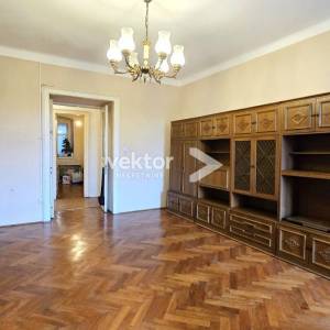 Sušak, prostran 4-soban stan s velikom terasom