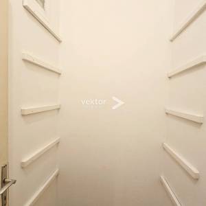 Sušak, prostran 4-soban stan s velikom terasom