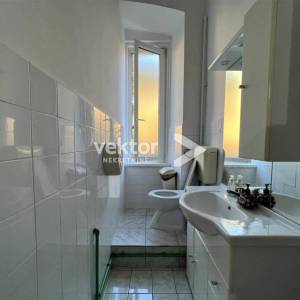 Sušak,152m2, 5-soban stan s velikom terasom