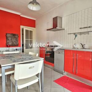 Sušak,uredan 3-soban stan s pogledom na grad i more