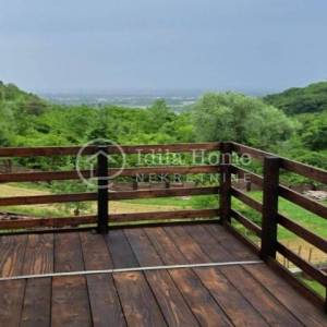 SVETA NEDELJA – SVETONEDELJSKI BREG MODERNA OBITELJSKA KUĆA U POLUETAŽAMA – 220 m²