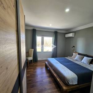 Svetvinčenat, moderna novogradnja s bazenom