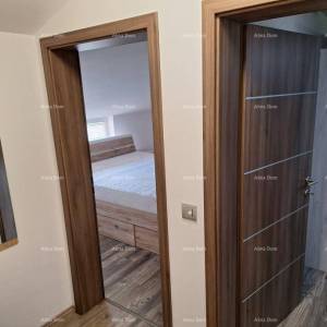TAR – VABRIGA, STAN U POTKROVLJU, 84 m2