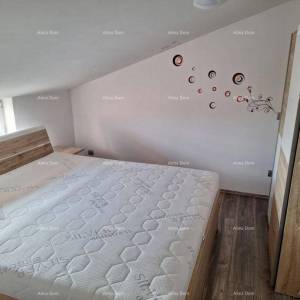 TAR – VABRIGA, STAN U POTKROVLJU, 84 m2