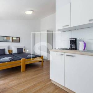 Top lokacija: 4 uhodana apartmana i poslovni prostor