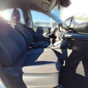 Toyota Yaris 1.5 VVT-iE HB 5D M/T6 SOL - 3 godine jamstva