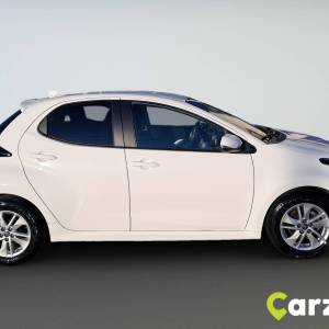 Toyota Yaris 1.5 VVT-iE HB 5D M/T6 SOL - 3 godine jamstva