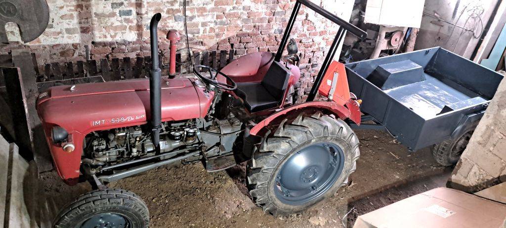 TRAKTRO IMT 539 DE LUXE