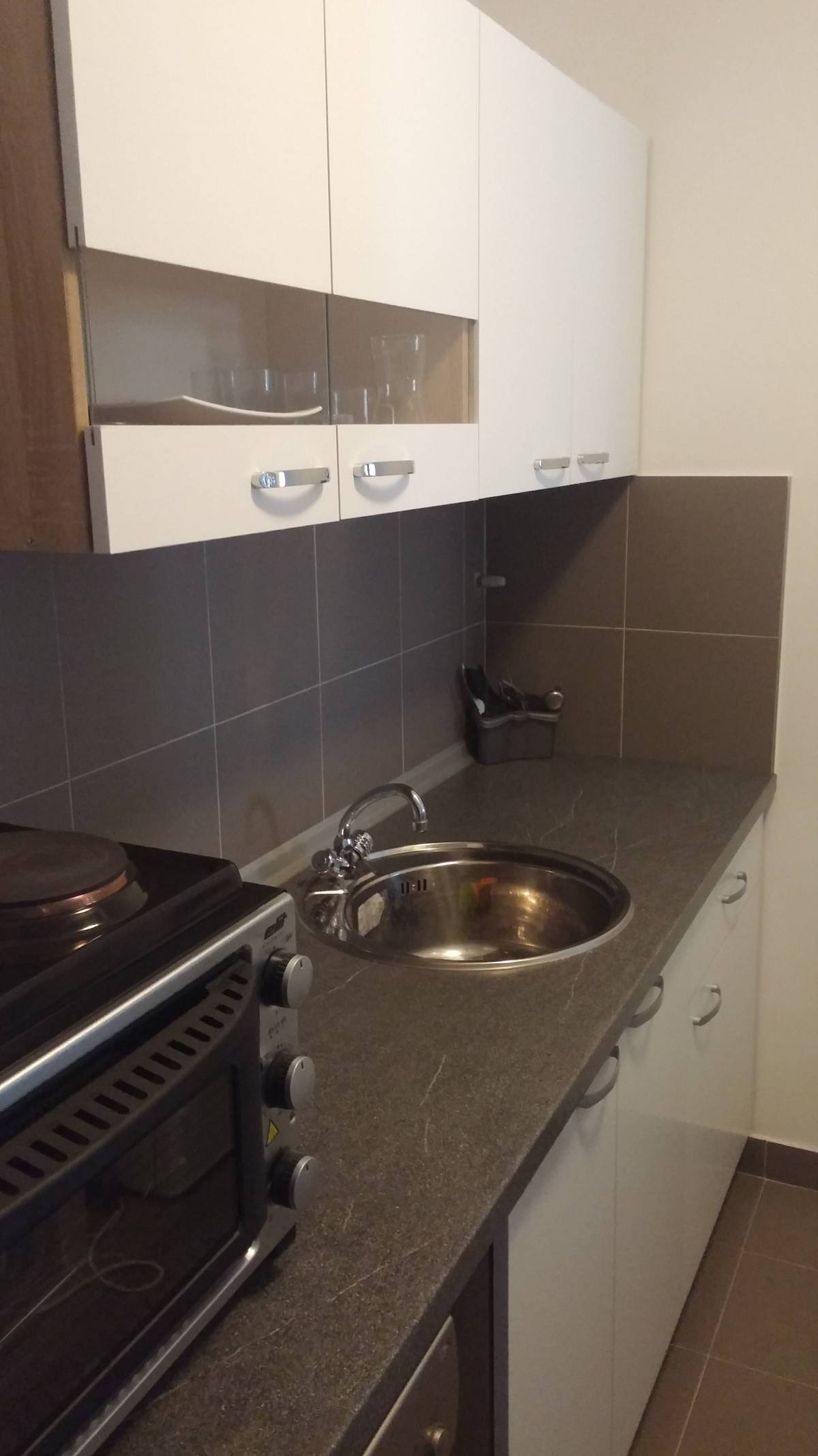 Traži se  cimerica, soba Maksimir Kvaternikov trg,Zagreb