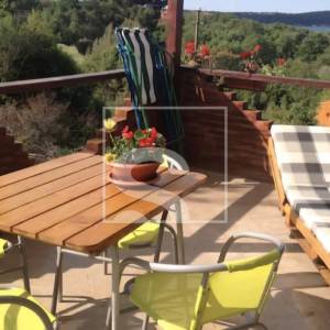 Tri kuće na parceli s pogledom na more 