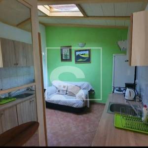 Tri kuće na parceli s pogledom na more 