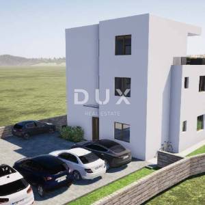 TRIBUNJ, SOVLJA - Stan s krovnom terasom i prekrasnim pogledom na more