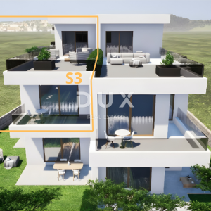 TRIBUNJ, SOVLJA - Stan s krovnom terasom i prekrasnim pogledom na more