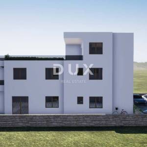 TRIBUNJ, SOVLJA - Stan s vrtom u prizemlju u blizini plaže NOVOGRADNJA