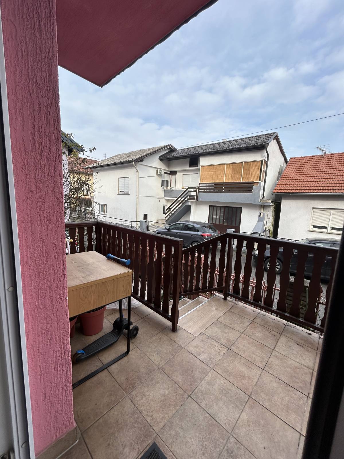 Trnava - zaseban stan u prizemlju kuće - 75 m2!