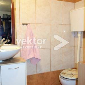 Trsat, 67m2, 3-soban stan s okućnicom